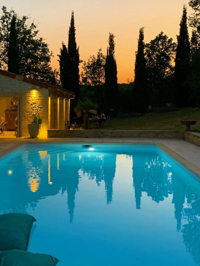 Gîtes Sibémol Simeyrols Extérieur photo