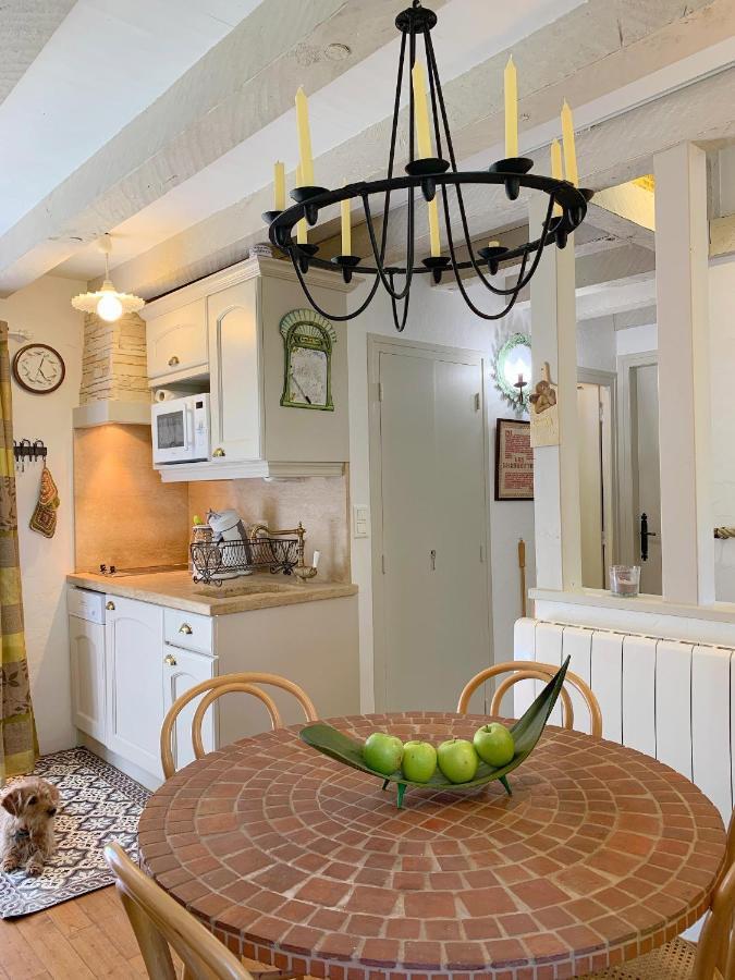 Gîtes Sibémol Simeyrols Extérieur photo