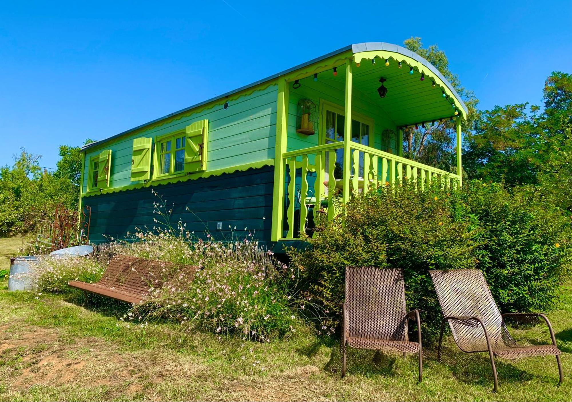 Gîtes Sibémol Simeyrols Extérieur photo
