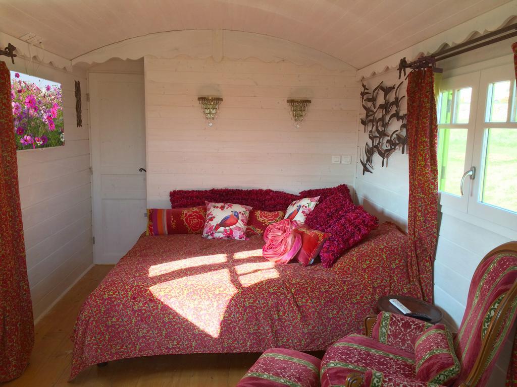 Gîtes Sibémol Simeyrols Chambre photo