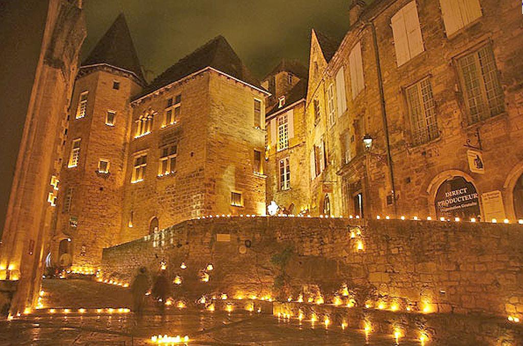Gîtes Sibémol Simeyrols Extérieur photo